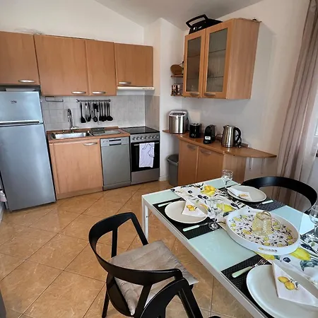 Medulin - Relax - Wohnung Direkt Am Meer Apartment *
