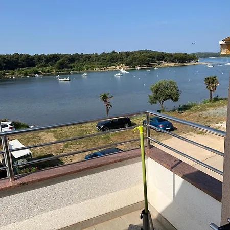 Medulin - Relax - Wohnung Direkt Am Meer * Medulin